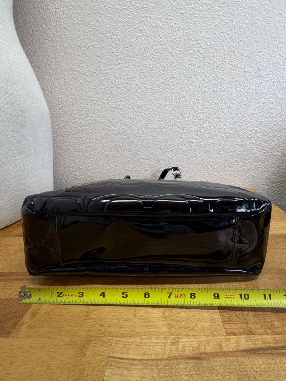 Coach Gallery Tote Black Embossed Signature Patent Leather Shoulder Bag F15246 - Picture 8 of 13